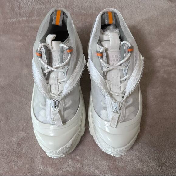 Burberry Arthur Low-Top Zip Sneakers Women US6 - Picture 4 of 6